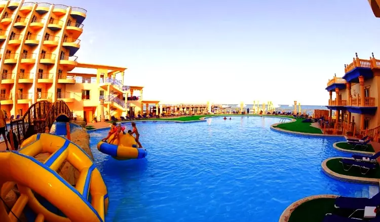 Sphinx Aqua Park Beach Resort 5*